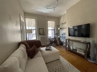 1 bed, 1 bath apartment for rent at 141 Arlington St Unit 4, Back Bay — photo 2 of 27