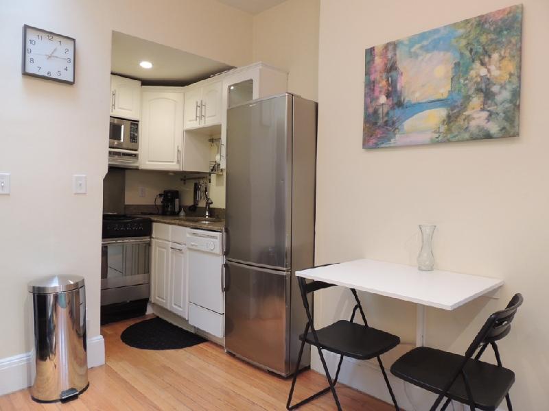 1 bed, 1 bath apartment for rent at 141 Arlington St Unit 5, Back Bay