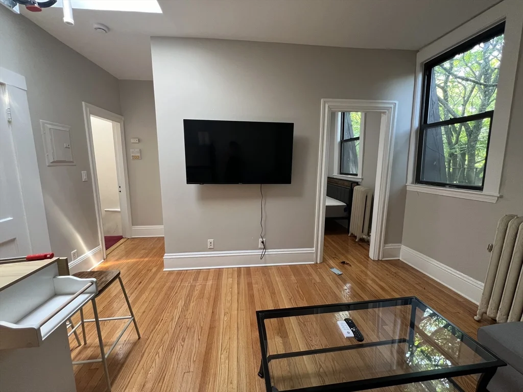 1 bed, 1 bath apartment for rent at 141 Arlington St Unit 6, Bay Village — photo 5 of 9