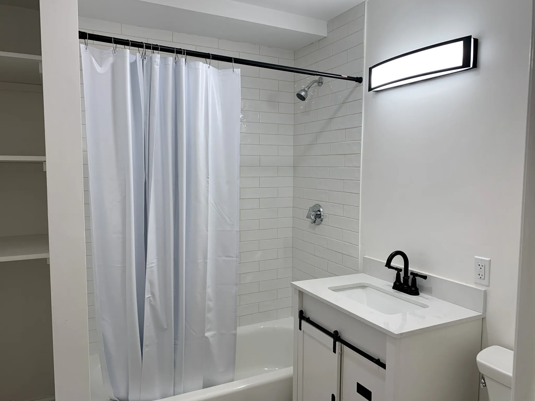 Studio bed, 1 bath apartment for rent at 141 Beacon St Unit 1, Back Bay — photo 6 of 6