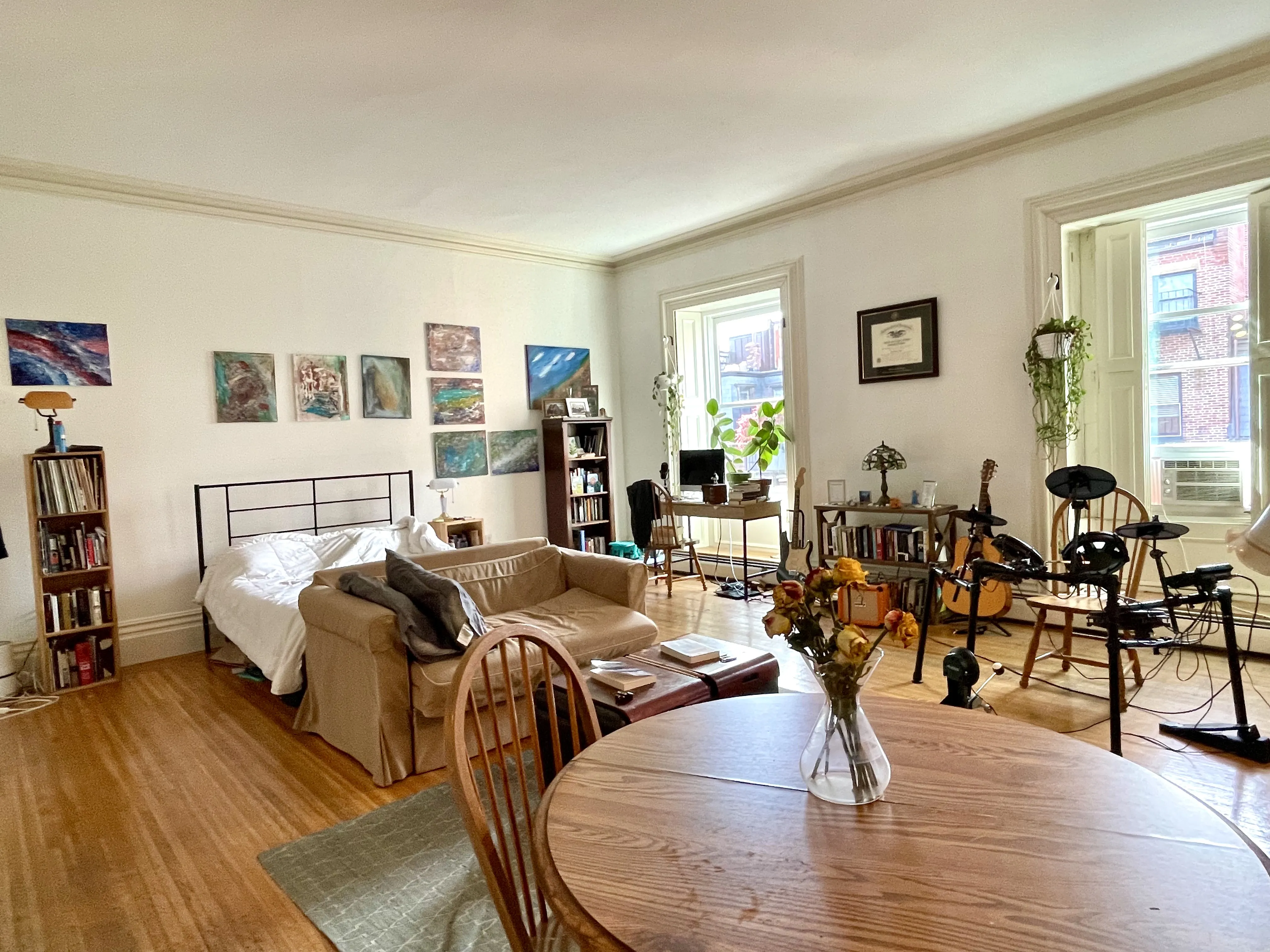 Studio bed, 1 bath apartment for rent at 141 Beacon St Unit 10, Back Bay — photo 3 of 9