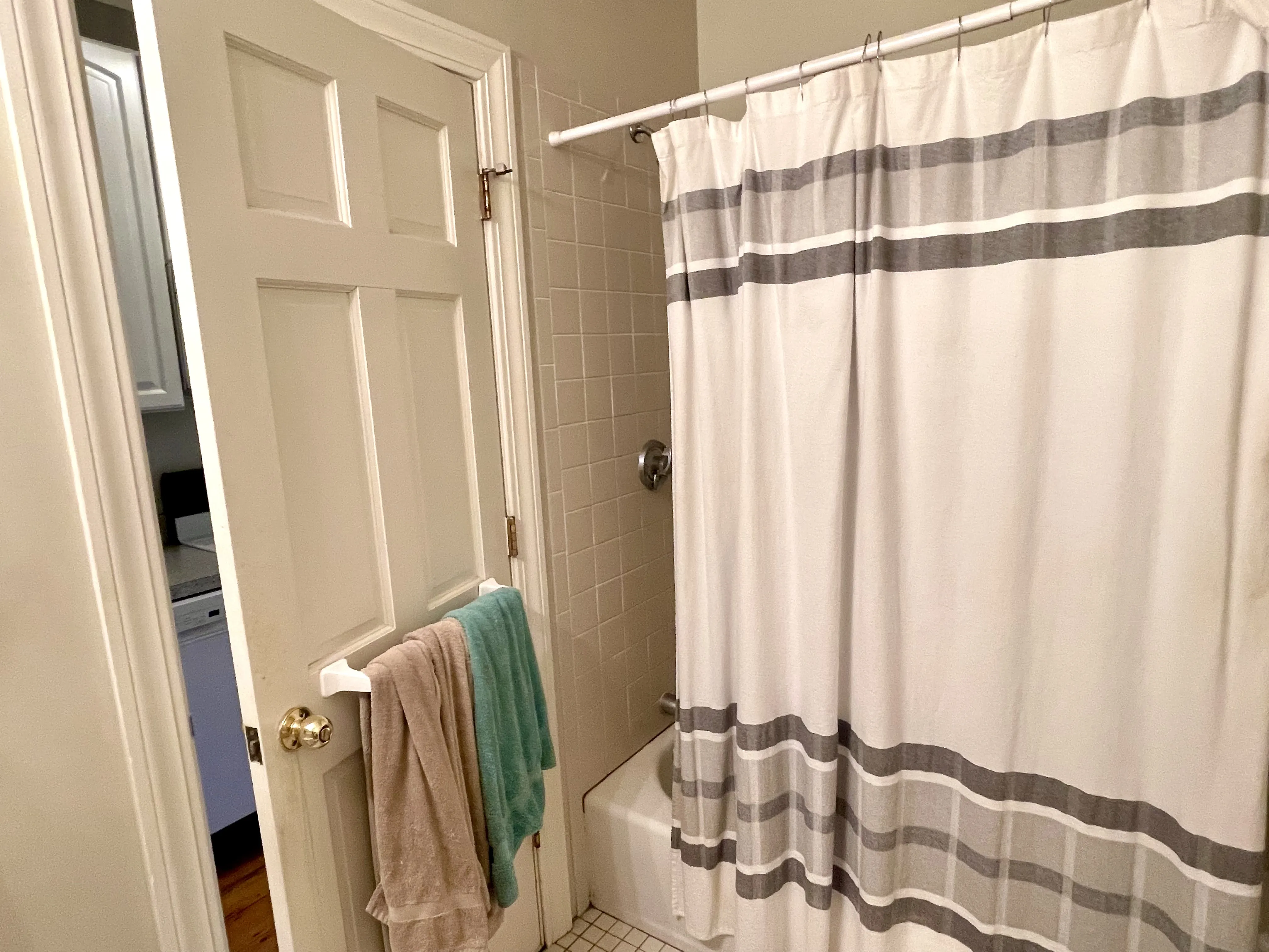 Studio bed, 1 bath apartment for rent at 141 Beacon St Unit 10, Back Bay — photo 9 of 9