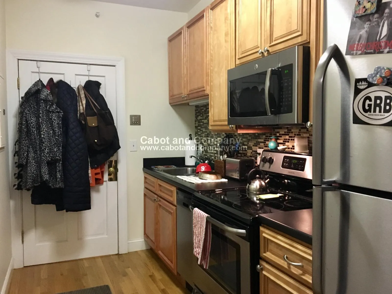Studio bed, 1 bath apartment for rent at 141 Beacon St Unit 2, Back Bay — photo 2 of 6