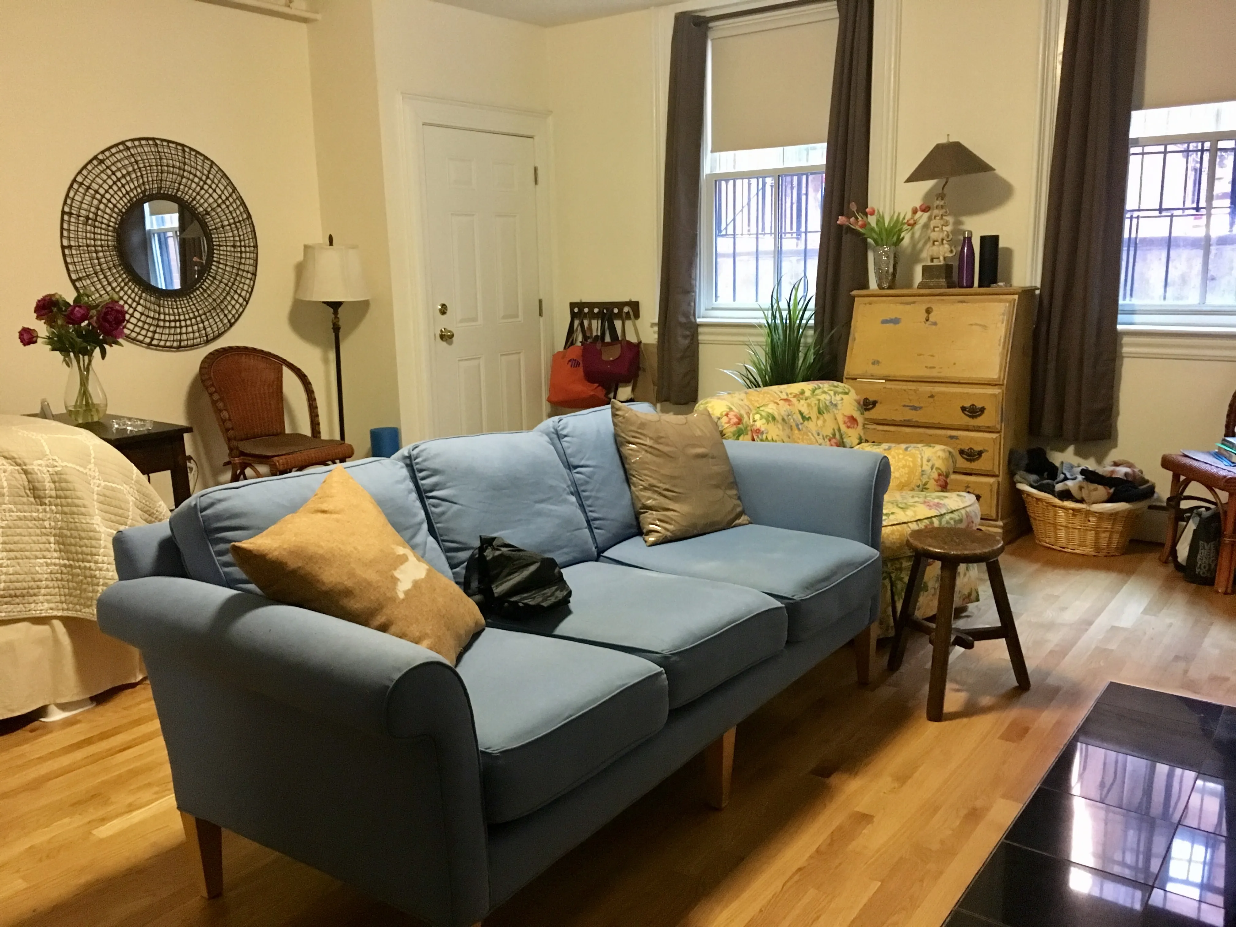 Studio bed, 1 bath apartment for rent at 141 Beacon St Unit 2A, Back Bay — photo 1 of 7