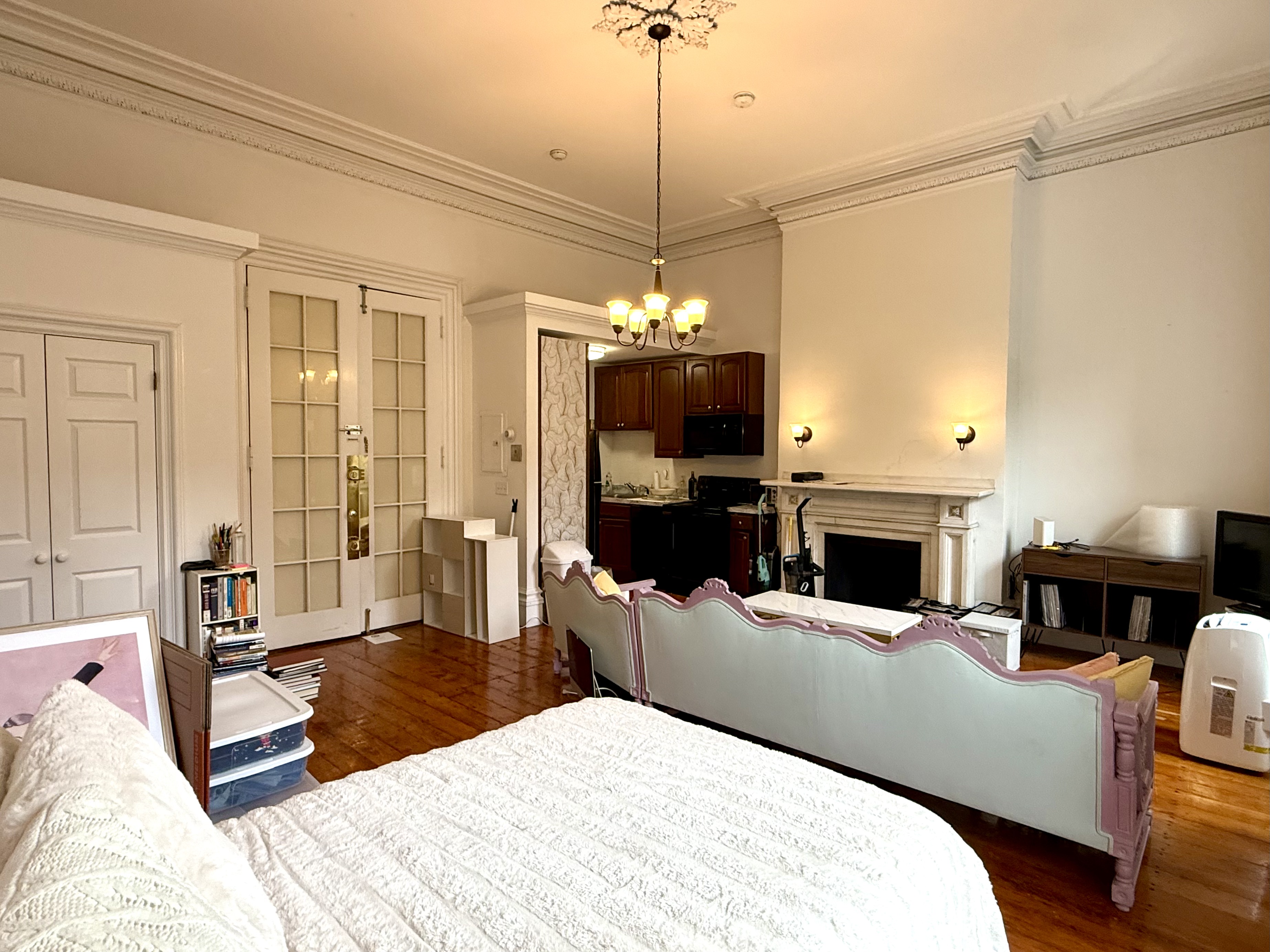 Studio bed, 1 bath apartment for rent at 141 Beacon St Unit 5A, Back Bay — photo 5 of 10