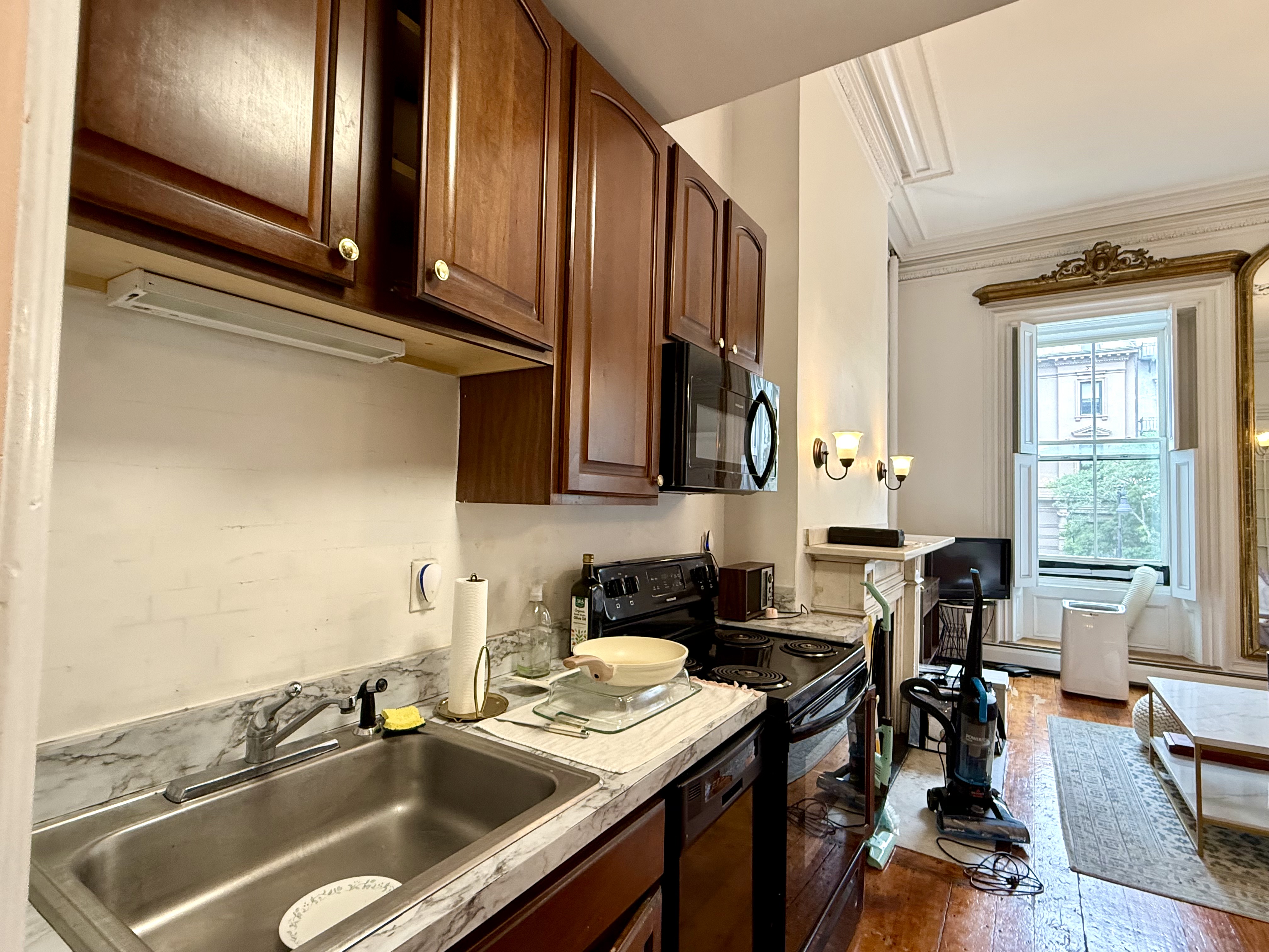Studio bed, 1 bath apartment for rent at 141 Beacon St Unit 5A, Back Bay — photo 7 of 10