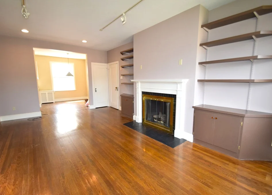 2 bed, 2 bath apartment for rent at 141 Beaconsfield Rd Unit 5, Brookline — photo 2 of 11