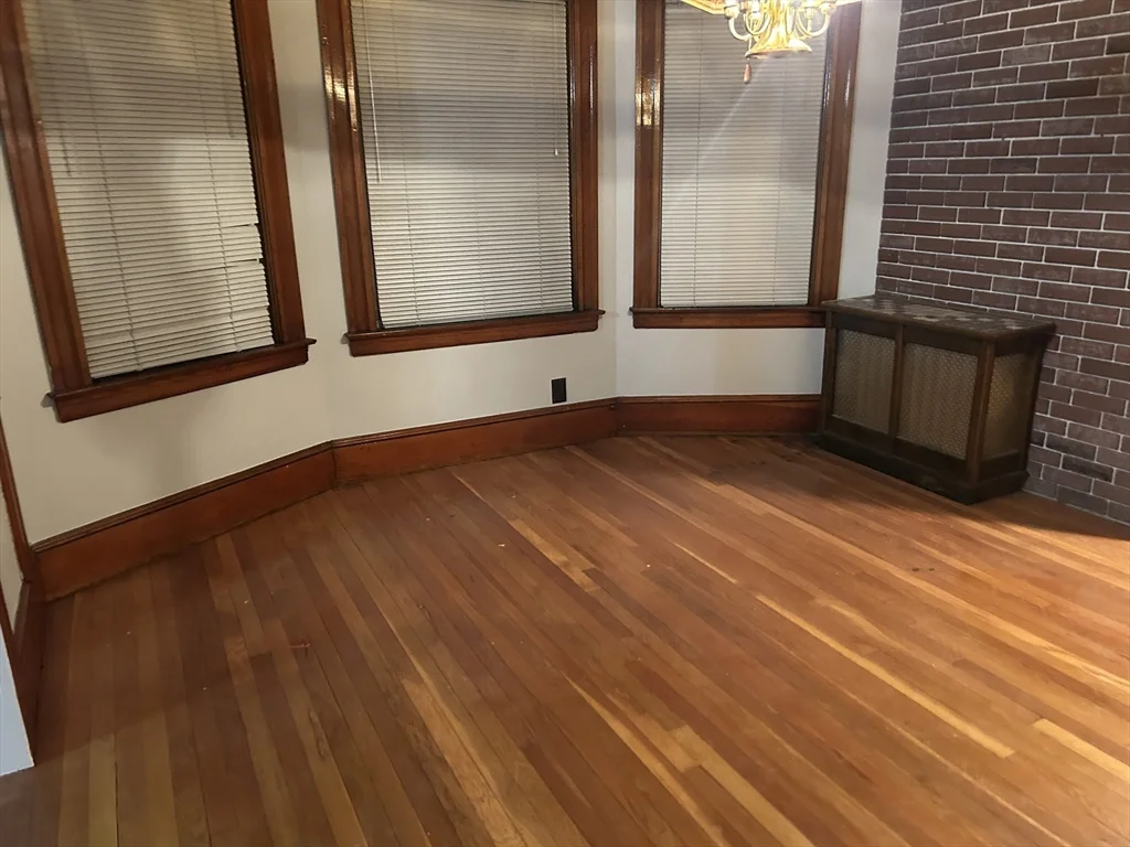 2 bed, 1 bath apartment for rent at 141 Belmont St Unit 1, Everett — photo 5 of 7