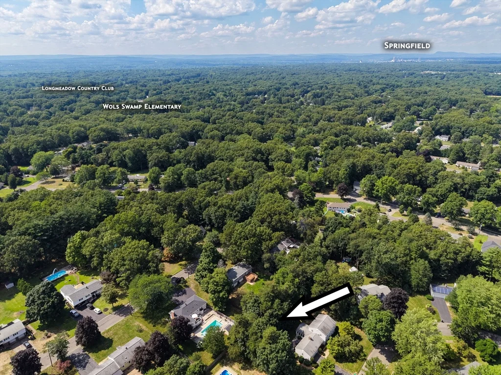 3 bed, 1 bath apartment for rent at 141 Cedar Rd Unit 141, Longmeadow — photo 35 of 42