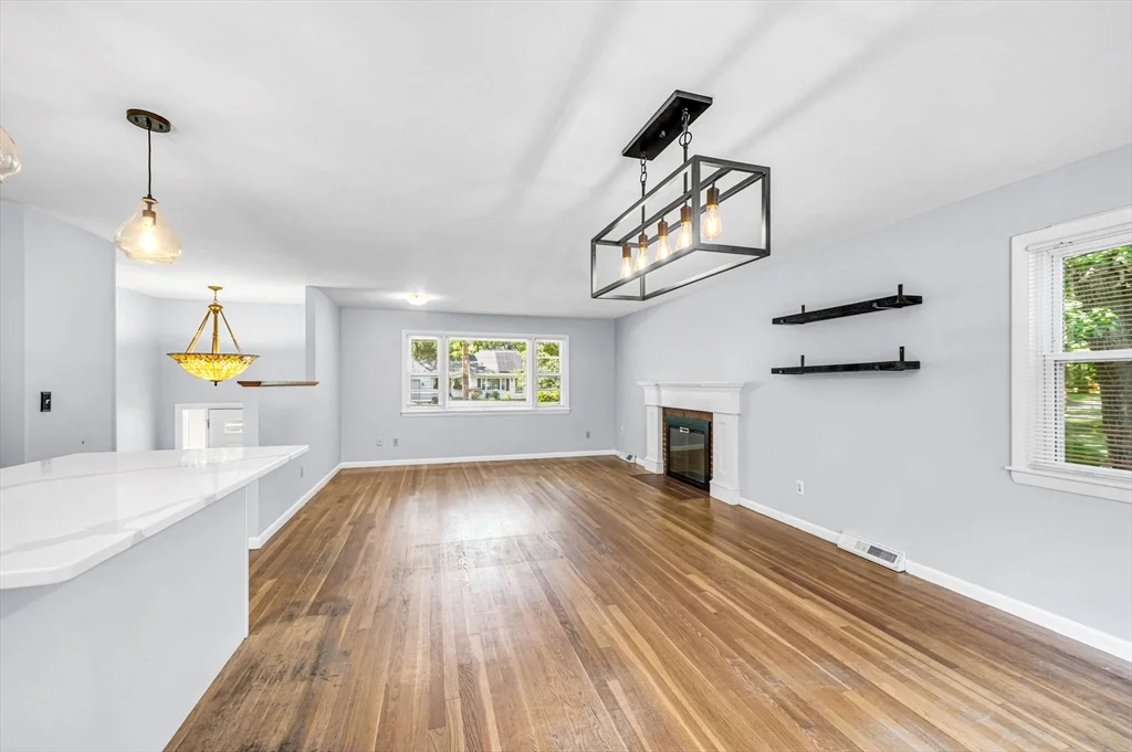 3 bed, 1 bath apartment for rent at 141 Cedar Rd Unit 141, Longmeadow — photo 11 of 42