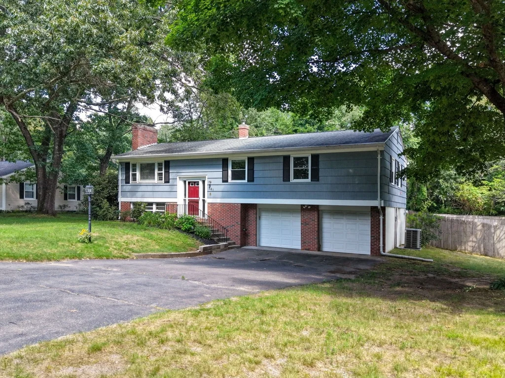 3 bed, 1 bath apartment for rent at 141 Cedar Rd Unit 141, Longmeadow — photo 15 of 42