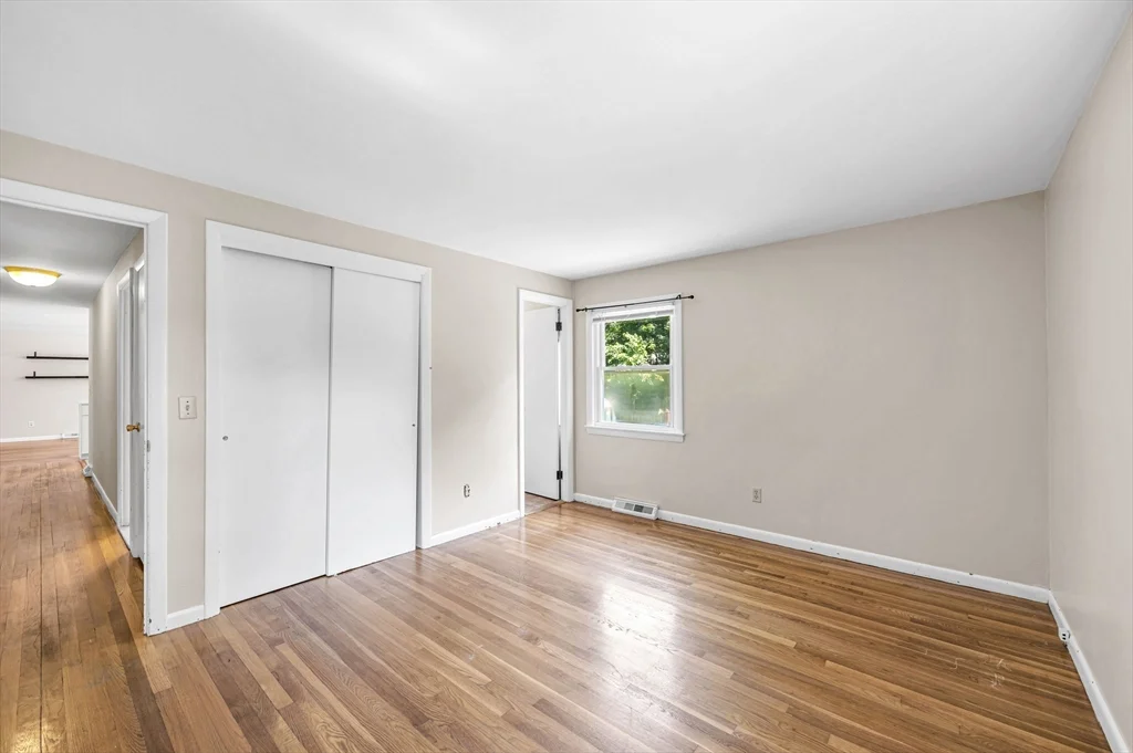 3 bed, 1 bath apartment for rent at 141 Cedar Rd Unit 141, Longmeadow — photo 21 of 42