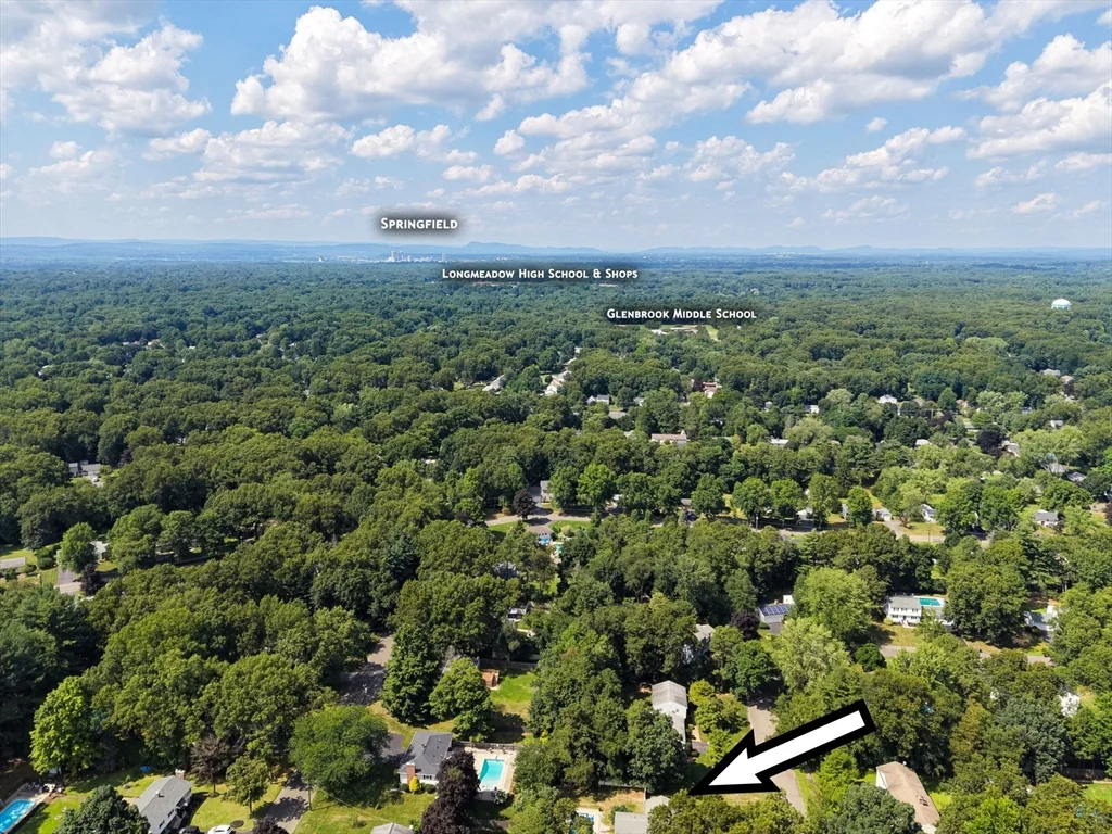 3 bed, 1 bath apartment for rent at 141 Cedar Rd Unit 141, Longmeadow — photo 36 of 42