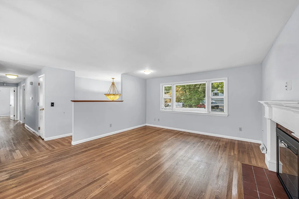 3 bed, 1 bath apartment for rent at 141 Cedar Rd Unit 141, Longmeadow — photo 12 of 42