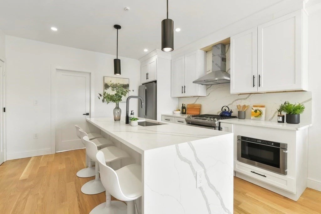 2 bed, 2 bath apartment for rent at 141 Chelsea St Unit 3, East Boston