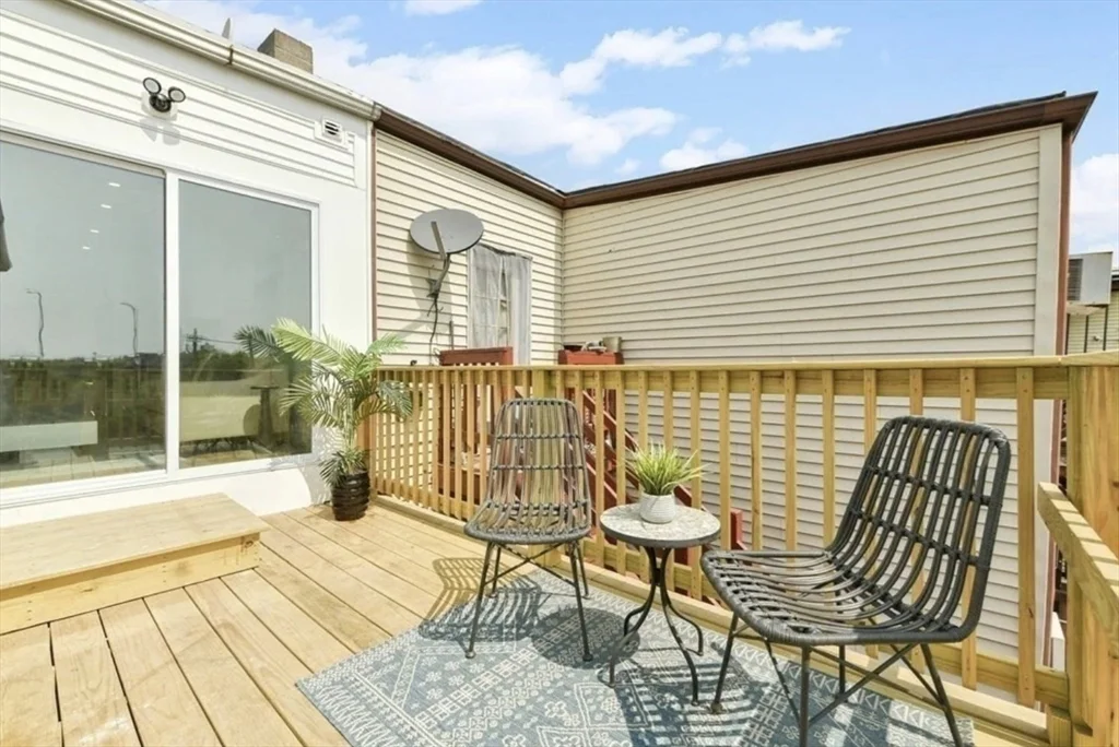 2 bed, 2 bath apartment for rent at 141 Chelsea Unit PH, East Boston — photo 18 of 21