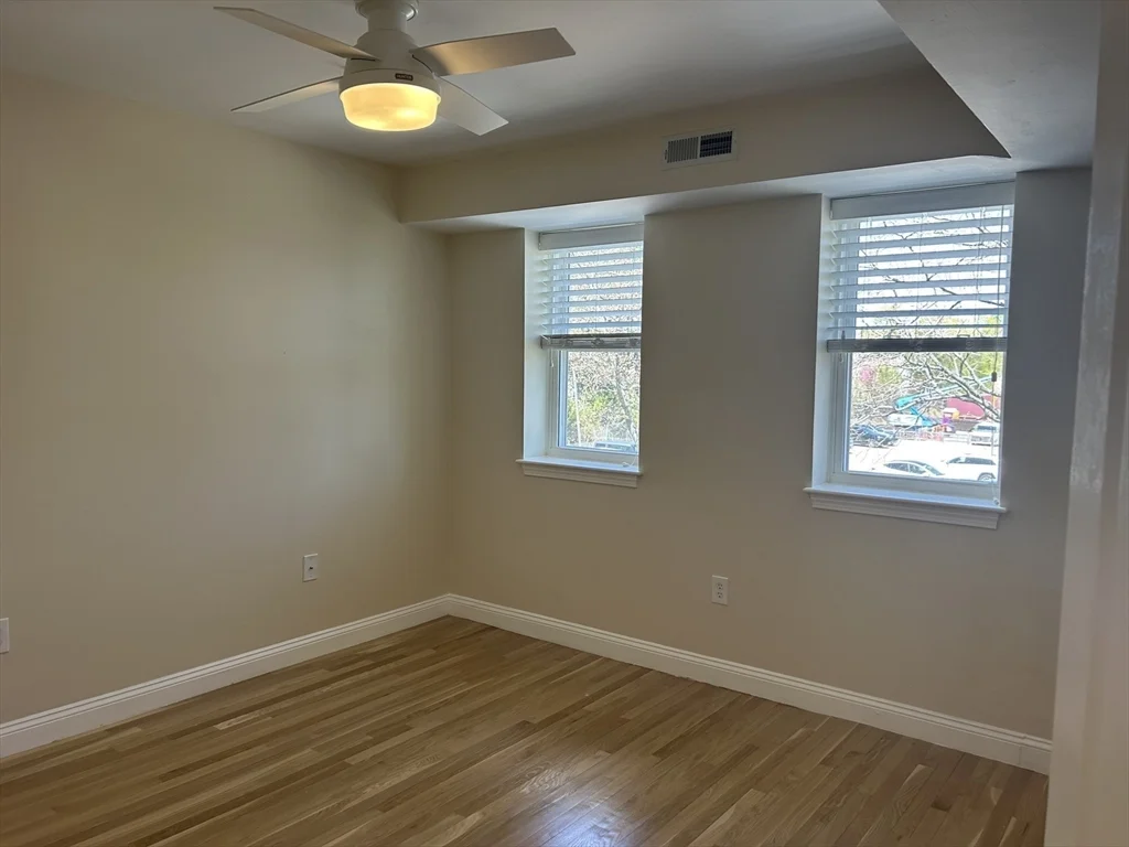 2 bed, 1 bath apartment for rent at 141 Chestnut St Unit 202, Needham — photo 4 of 6