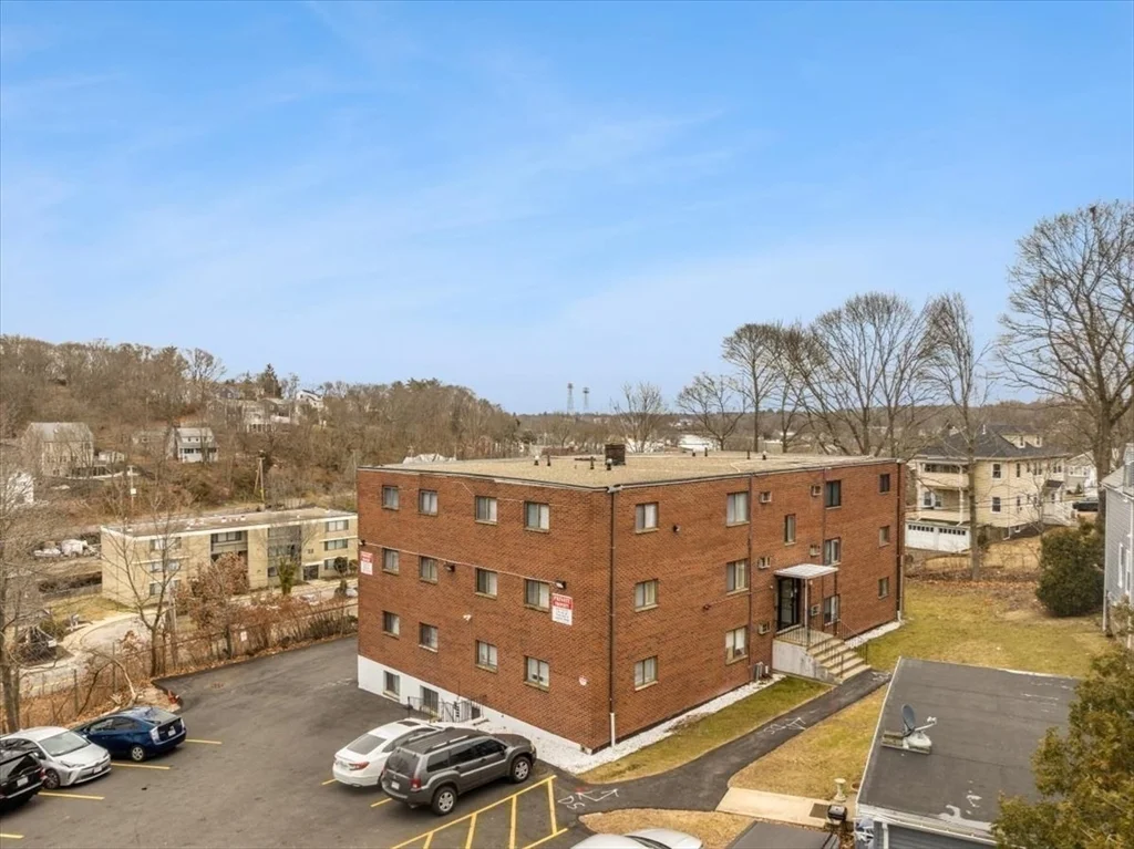 2 bed, 1 bath apartment for rent at 141 Commercial St Unit 9, Braintree — photo 14 of 16