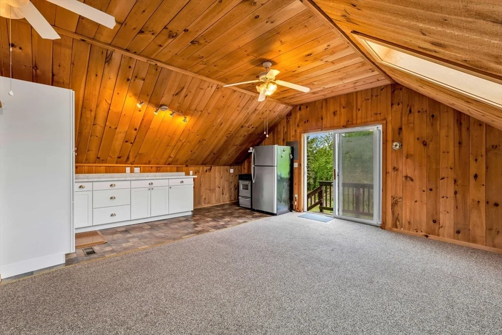 1 bed, 1 bath apartment for rent at 141 Division Unit 4, Harwich — photo 3 of 10