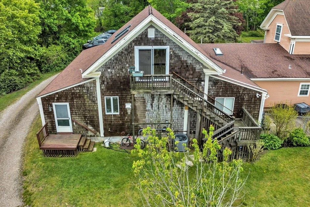 1 bed, 1 bath apartment for rent at 141 Division Unit 4, Harwich — photo 2 of 10