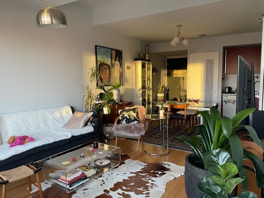1 bed, 1 bath apartment for rent at 141 Dorchester Ave Unit 1005, South Boston — photo 2 of 14
