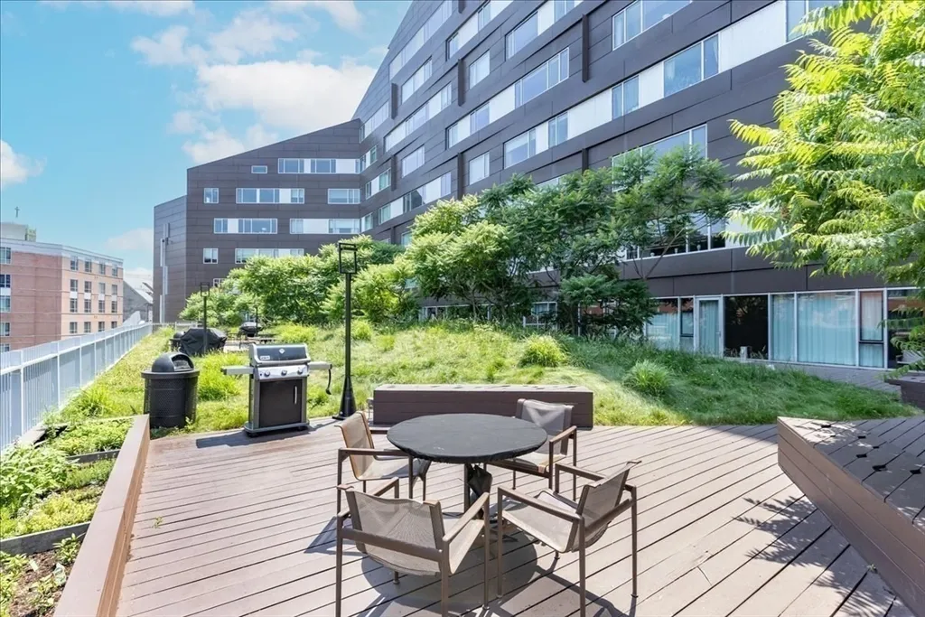 1 bed, 1 bath apartment for rent at 141 Dorchester Ave Unit 1005, South Boston — photo 11 of 14