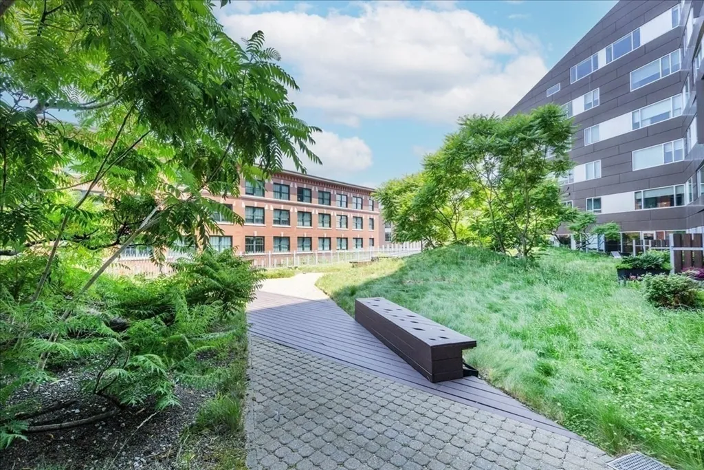1 bed, 1 bath apartment for rent at 141 Dorchester Ave Unit 1005, South Boston — photo 10 of 14