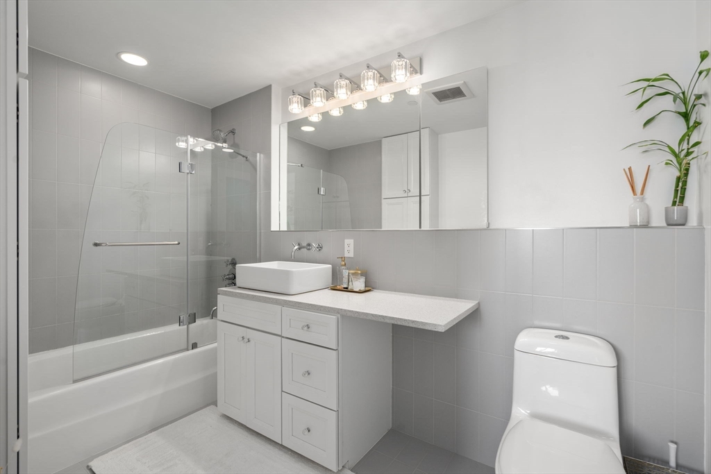 1 bed, 1 bath apartment for rent at 141 Dorchester Ave Unit 603, South Boston — photo 12 of 23