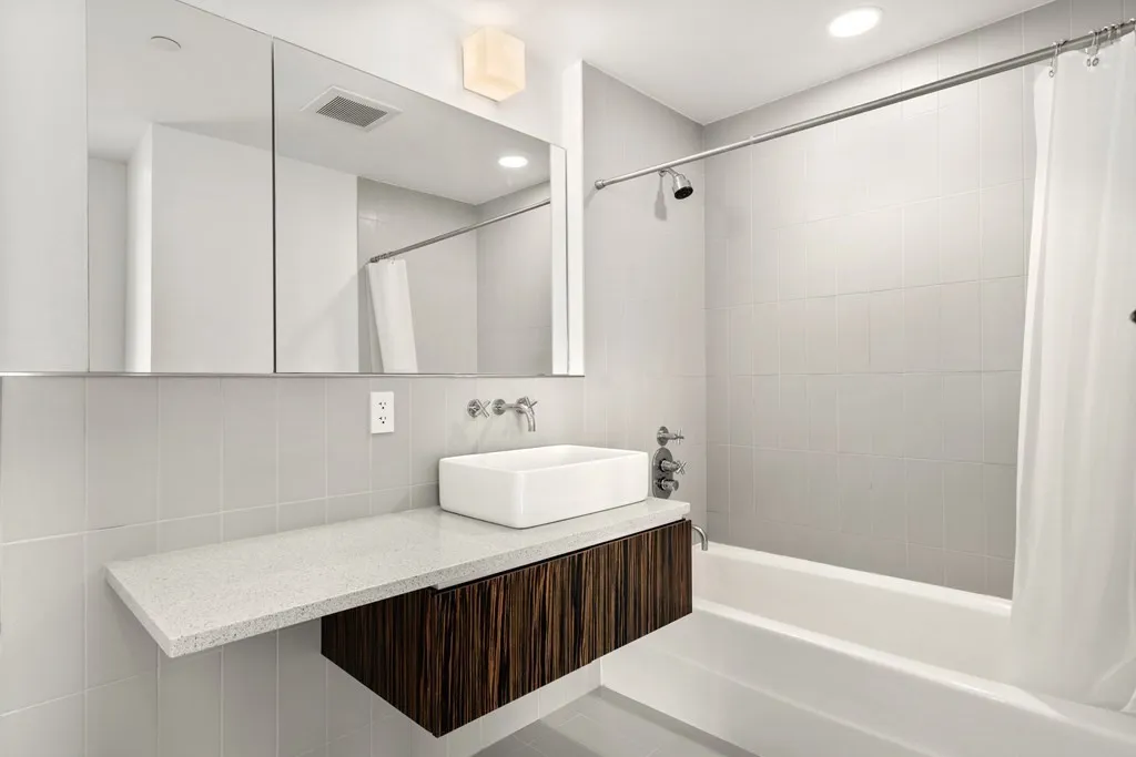 1 bed, 1 bath apartment for rent at 141 Dorchester Ave Unit 806, South Boston — photo 7 of 13