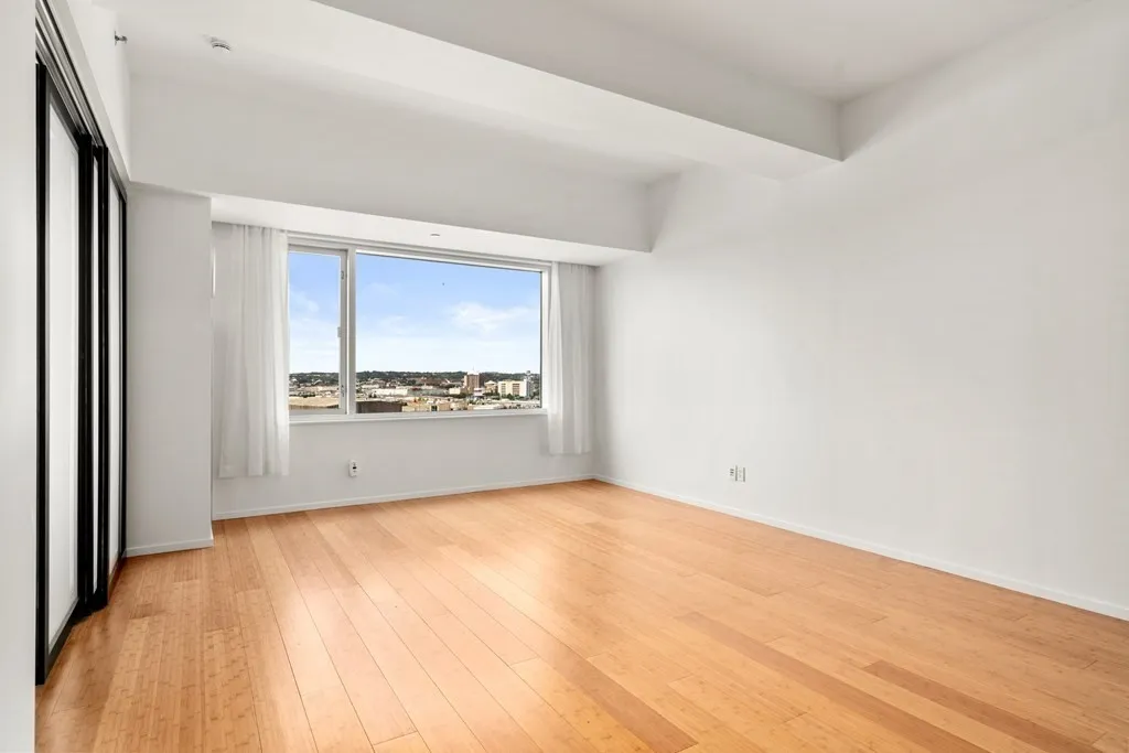 1 bed, 1 bath apartment for rent at 141 Dorchester Ave Unit 806, South Boston — photo 5 of 13