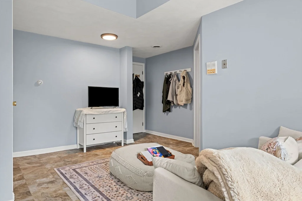 1 bed, 1 bath apartment for rent at 141 Emerson St Unit 2, South Boston — photo 7 of 21