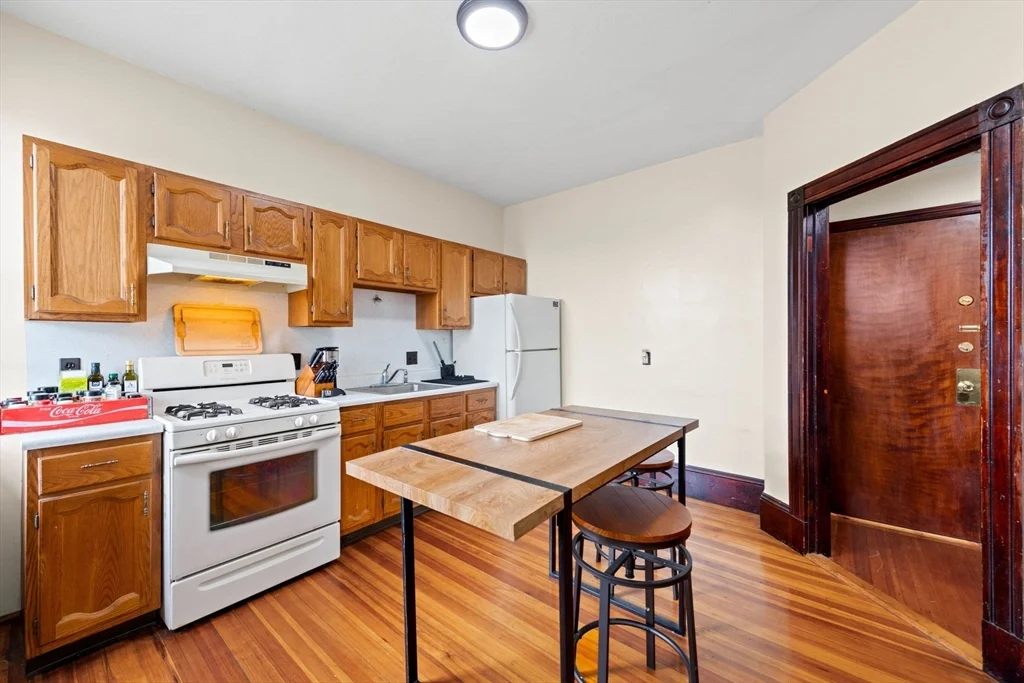 1 bed, 1 bath apartment for rent at 141 Emerson St Unit 3, South Boston — photo 6 of 19