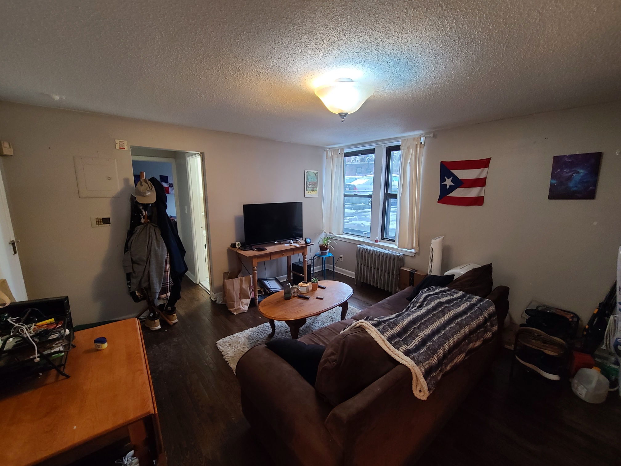 1 bed, 1 bath apartment for rent at 141 Englewood Ave Unit B, Brighton — photo 3 of 7
