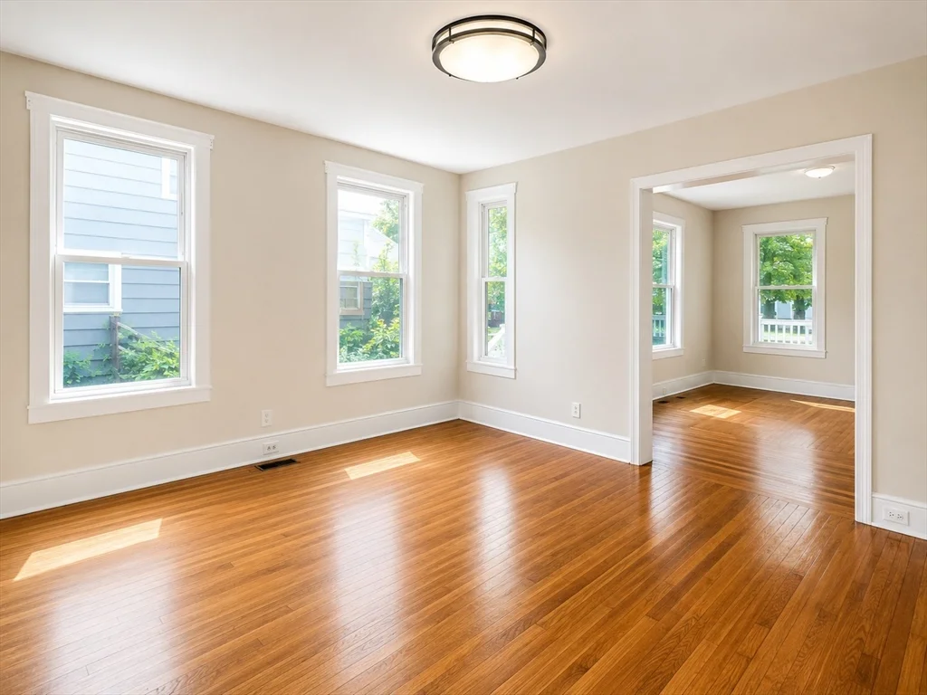 3 bed, 1 bath apartment for rent at 141 Everett St Unit 1, Southbridge — photo 5 of 5