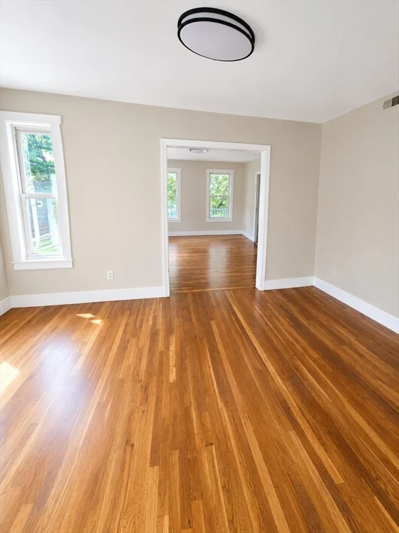 3 bed, 1 bath apartment for rent at 141 Everett St Unit 2, Southbridge — photo 2 of 8