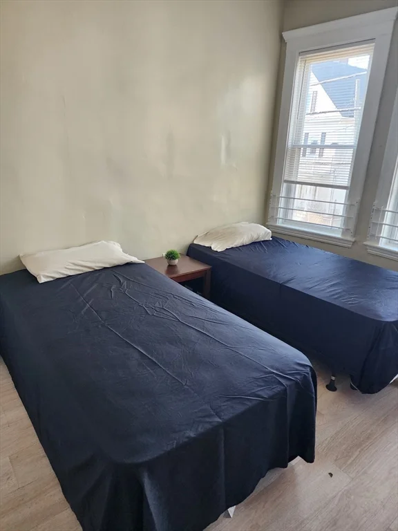 2 bed, 1 bath apartment for rent at 141 Franklin St Unit 2, Lynn — photo 3 of 6