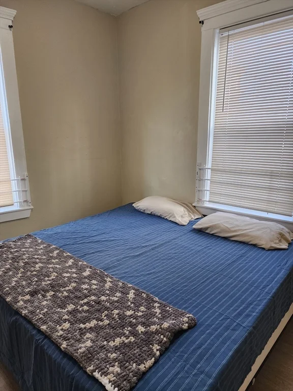 2 bed, 1 bath apartment for rent at 141 Franklin St Unit 2, Lynn — photo 2 of 6