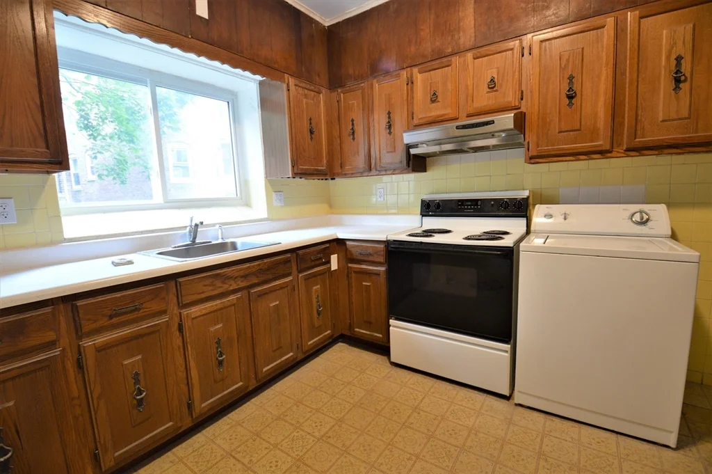 2 bed, 1 bath apartment for rent at 141 Fuller St Unit 1, North Brookline — photo 11 of 18