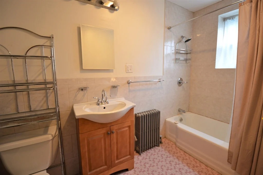 2 bed, 1 bath apartment for rent at 141 Fuller St Unit 1, North Brookline — photo 18 of 18