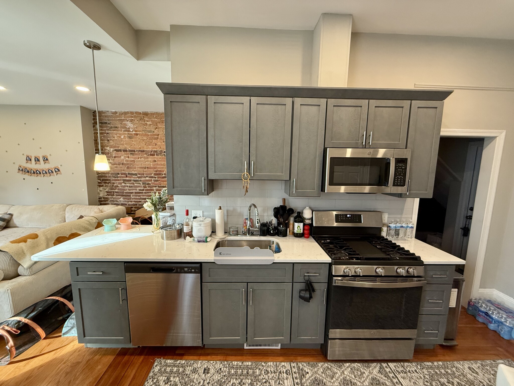 1 bed, 1 bath apartment for rent at 141 Galen St Unit 2, Watertown — photo 2 of 9