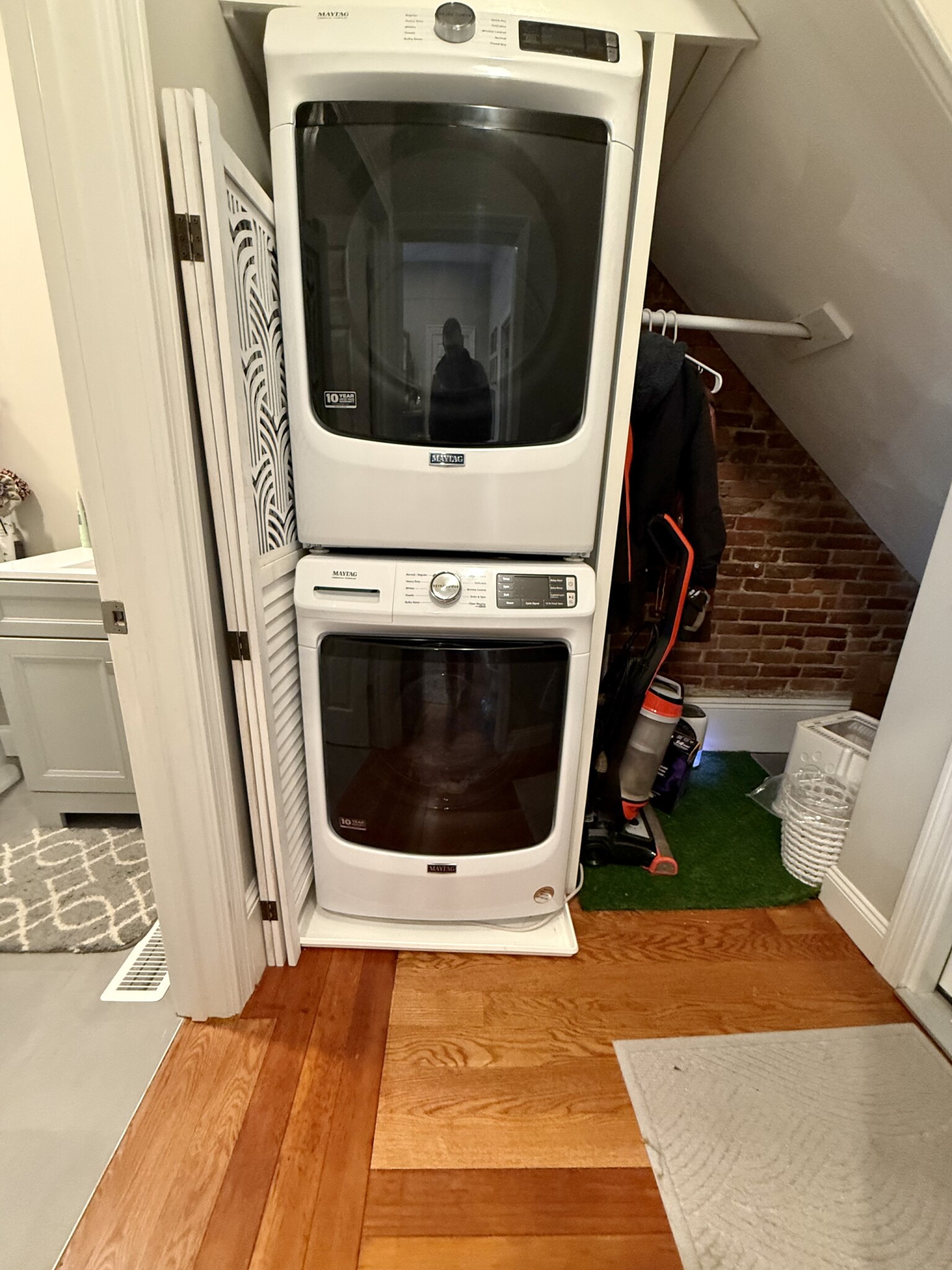 1 bed, 1 bath apartment for rent at 141 Galen St Unit 2, Watertown — photo 7 of 9