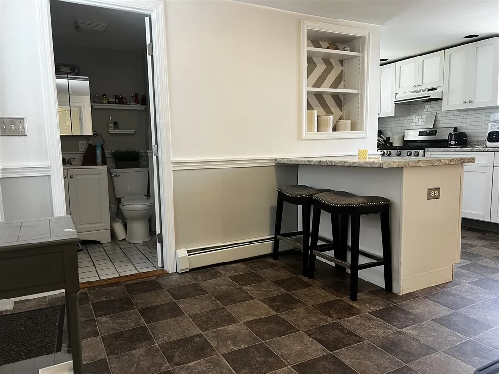 2 bed, 1 bath apartment for rent at 141 High St Unit 1, Danvers — photo 7 of 18