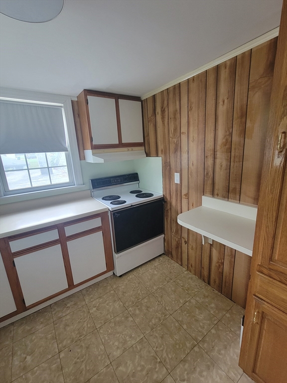 2 bed, 1 bath apartment for rent at 141 Howard St Unit 2nd floor, Easton — photo 10 of 14