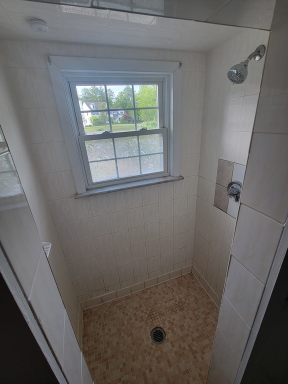 2 bed, 1 bath apartment for rent at 141 Howard St Unit 2nd floor, Easton — photo 13 of 14