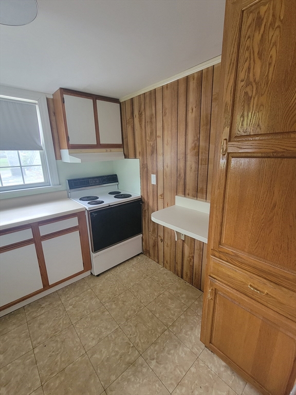 2 bed, 1 bath apartment for rent at 141 Howard St Unit 2nd floor, Easton — photo 11 of 14