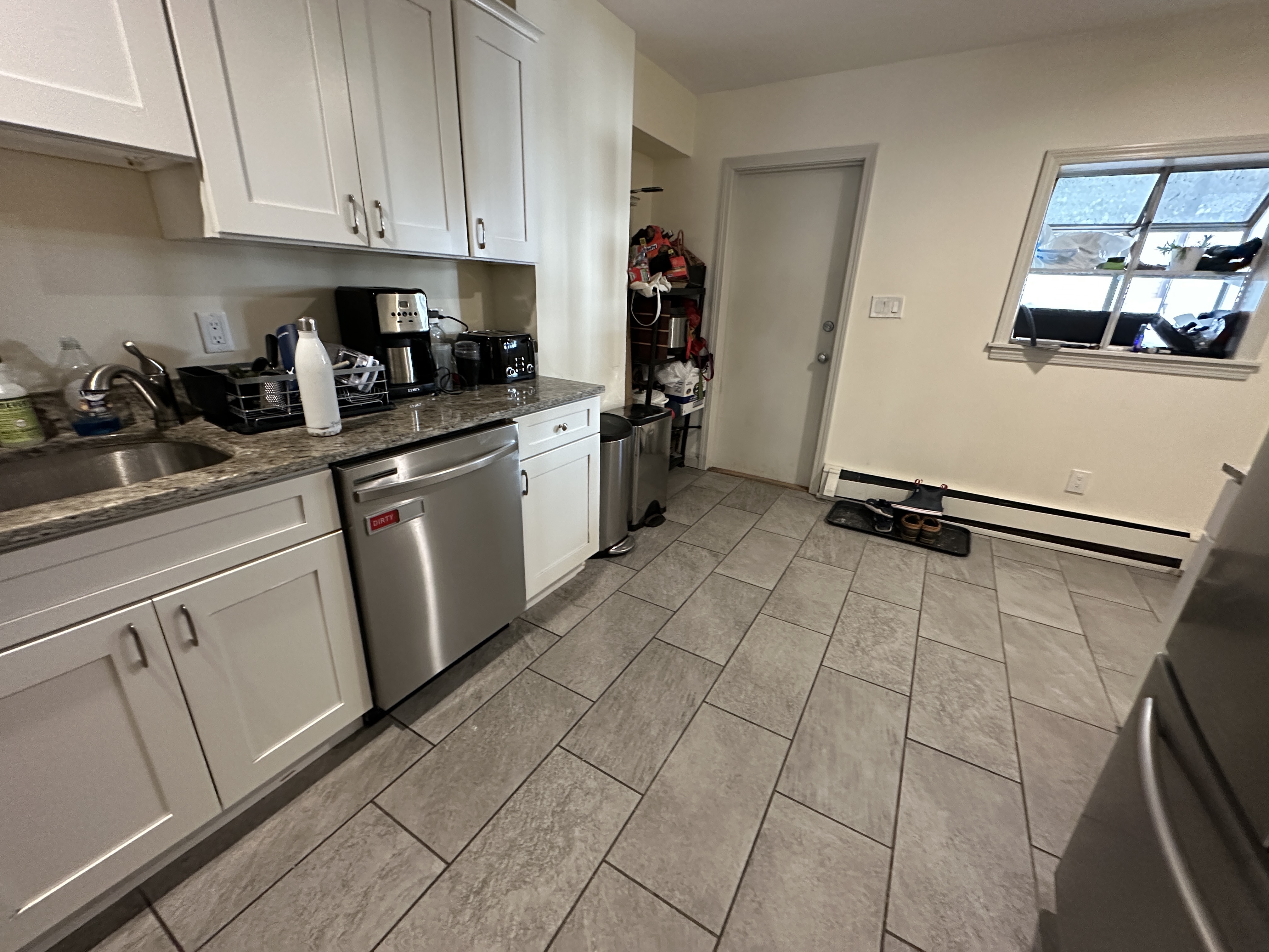 5 bed, 3 bath apartment for rent at 141 L St Unit 1-CF, South Boston — photo 8 of 37