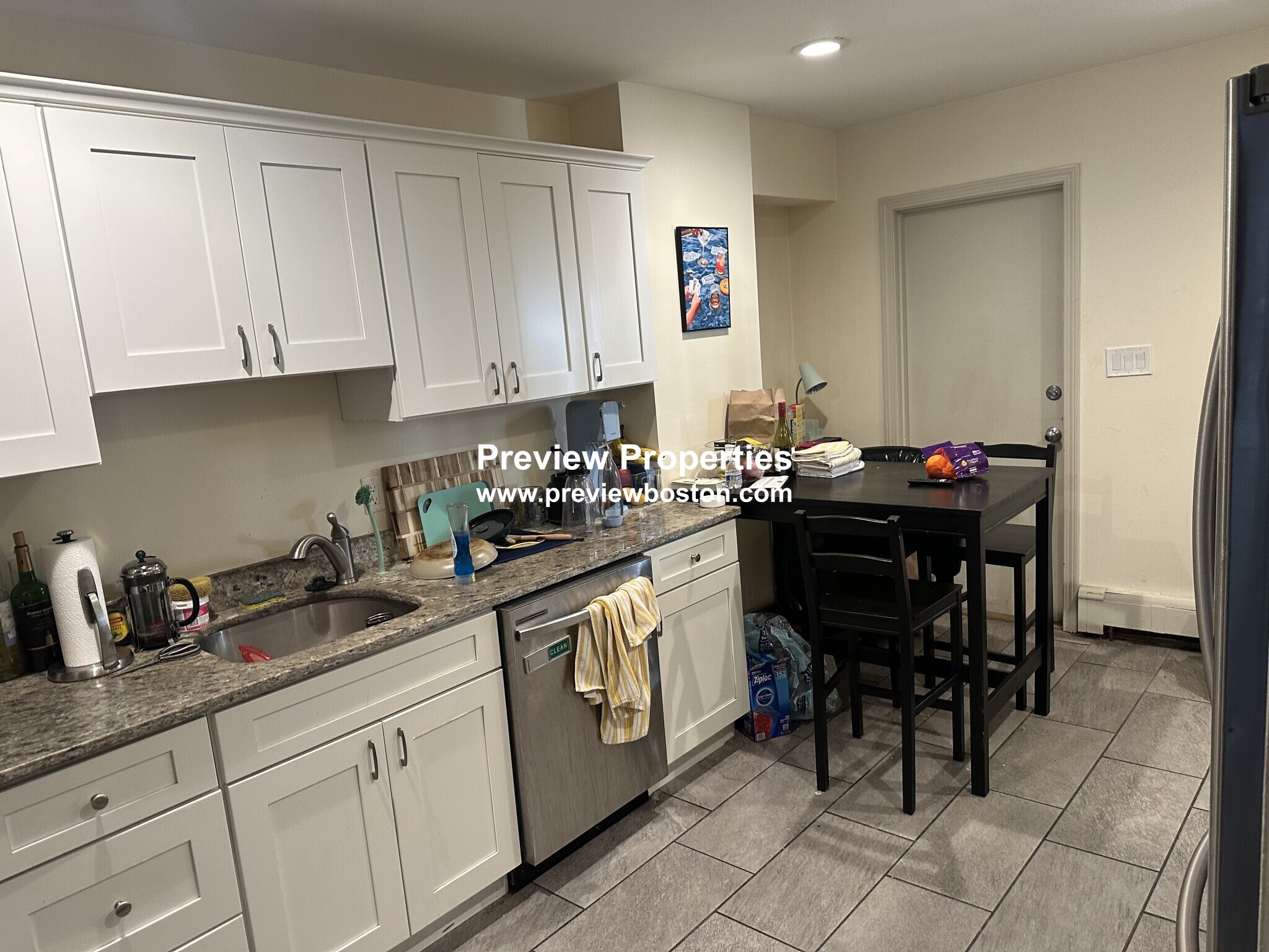5 bed, 3 bath apartment for rent at 141 L St Unit 1P, South Boston — photo 11 of 17