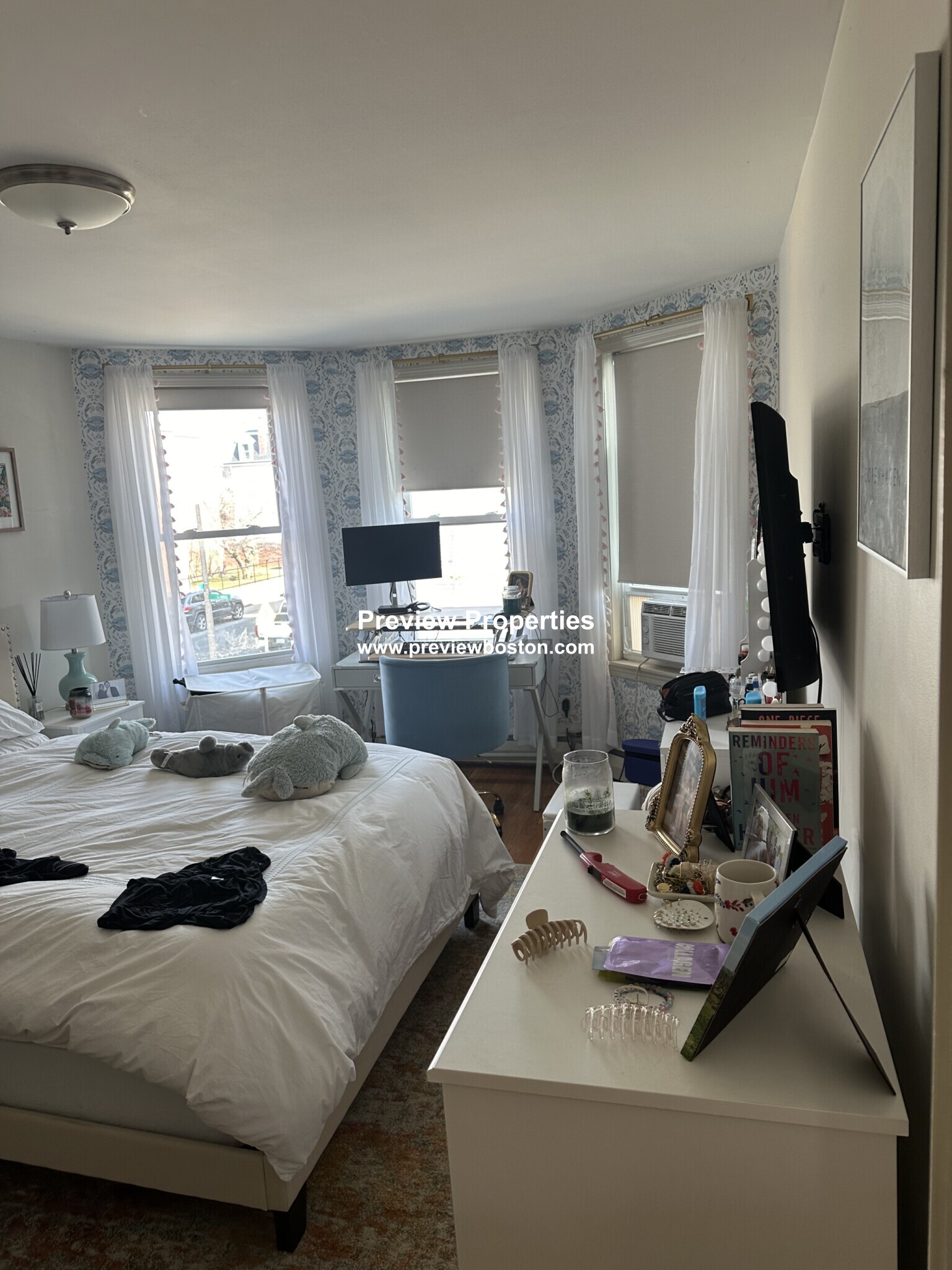 5 bed, 3 bath apartment for rent at 141 L St Unit 1P, South Boston — photo 3 of 17