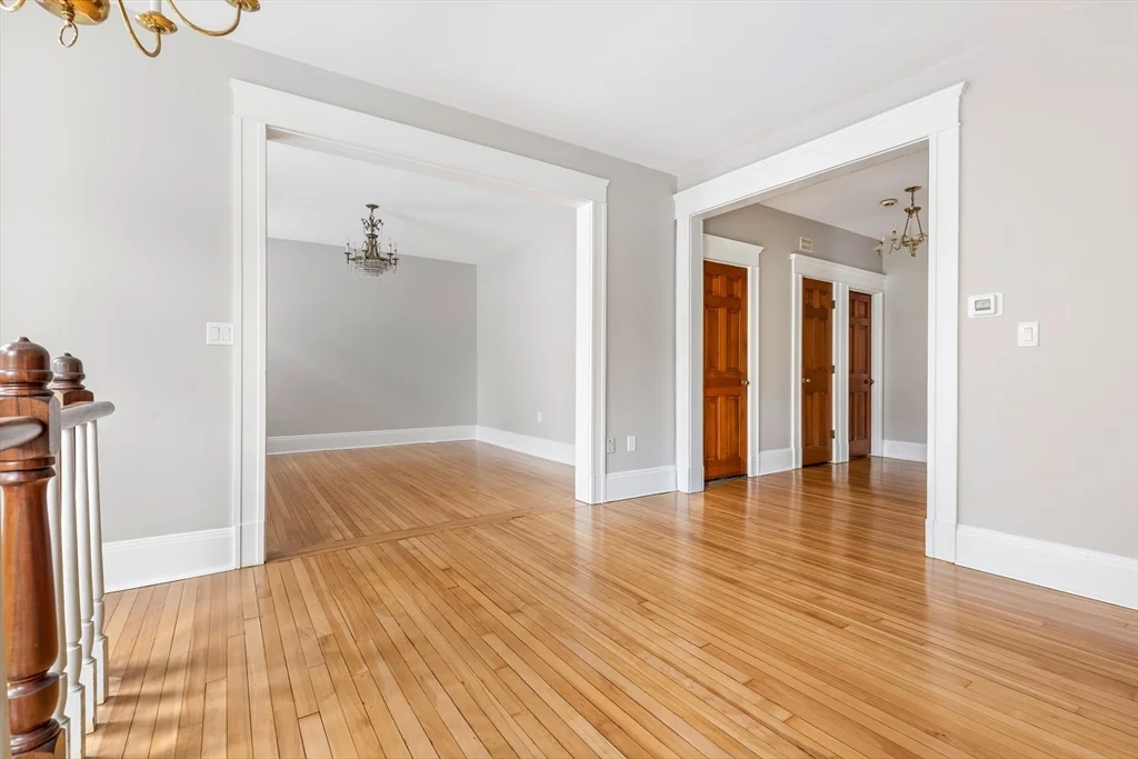 5 bed, 3 bath apartment for rent at 141 Longwood Ave Unit 1, Coolidge Corner — photo 6 of 30