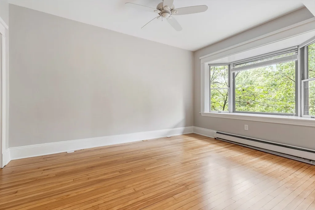 5 bed, 3 bath apartment for rent at 141 Longwood Ave Unit 1, Coolidge Corner — photo 11 of 30